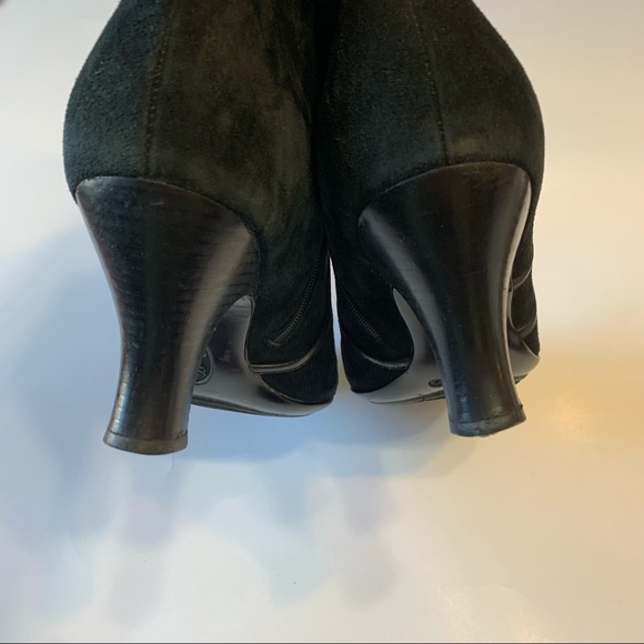 Sofft Black Suede Side Zipper Ankle Boots - Picture 11 of 11